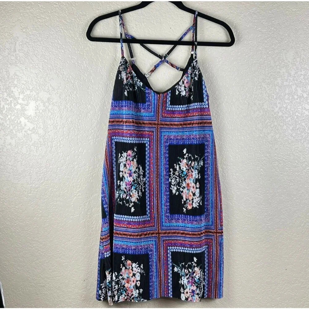 Socialite Dress Women's Sz S Slip Pleated Sweetheart Criss Cross Floral Blue
